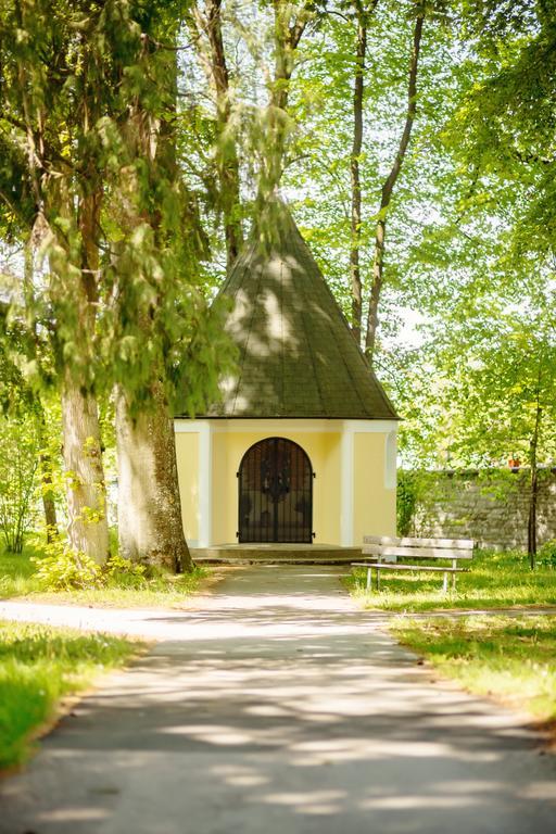 Kloster St. Josef Neumarkt in der Oberpfalz Eksteriør bilde